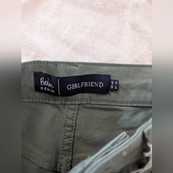 Boden Embroidered Girlfriend Jeans - Picture 10 of 13